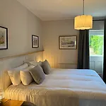 Eldon's 4* Roundstone