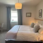 Eldon's Bed & Breakfast 4*