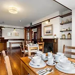 B&B Eldon's 4*