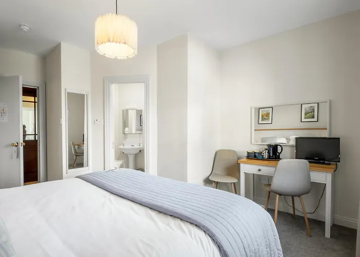 Eldon's 4* Roundstone